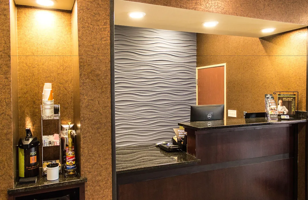 Cobblestone Hotel & Suites - Stevens Point-1